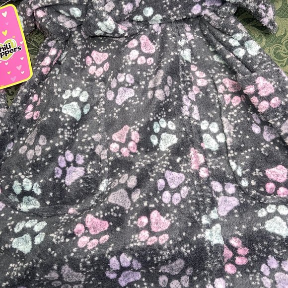 NWT Chili Pepper 5 6 bath robe dogs paws cata pjs - Picture 6 of 8
